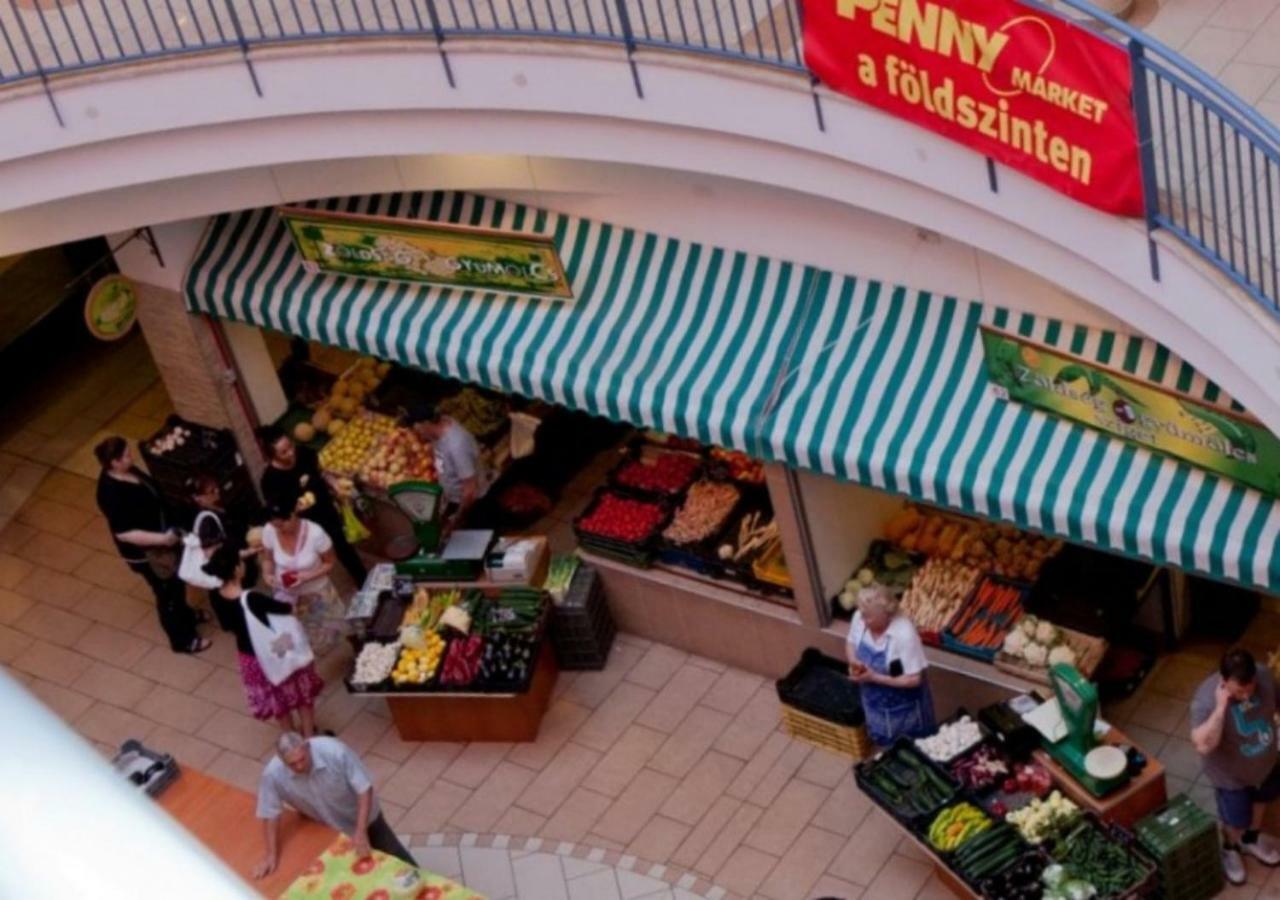 1,5 Szobas Lakas Terasszal,Koezel A Szechenyi Fuerdohoez Boedapest Buitenkant foto